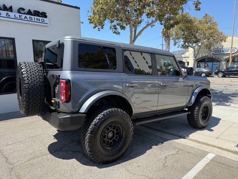 Used 2024 Ford Bronco Outer Banks AWD/4WD image 9