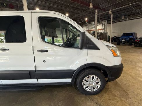 Used 2015 Ford Transit 350 XLT RWD image 16