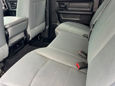Used 2017 RAM 1500 Express image 5