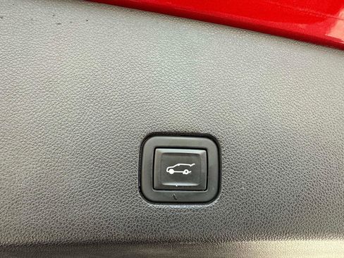 Used 2021 Cadillac XT6 Luxury image 14