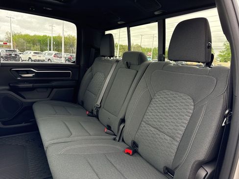 New 2026 RAM 1500 4x4 Crew Cab image 36