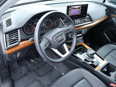 Used 2023 Audi Q5 2.0T Premium w/ Convenience Package AWD/4WD image 13
