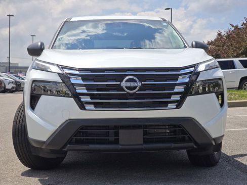 Used 2025 Nissan Rogue S image 11