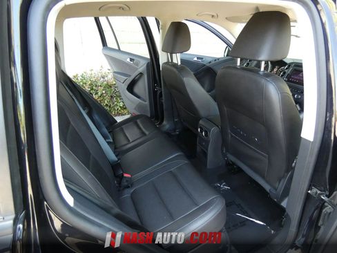 Used 2017 Volkswagen Tiguan S AWD/4WD image 25