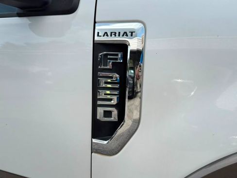 Used 2019 Ford F250 Lariat w/ Lariat Ultimate Package AWD/4WD image 8