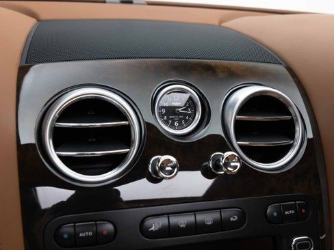 Used 2009 Bentley Flying Spur Flying Spur Speed image 32