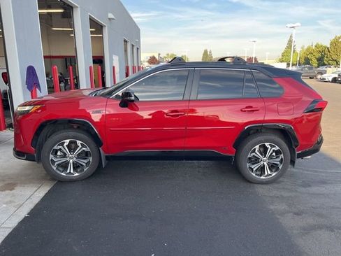 Used 2022 Toyota RAV4 XSE w/ Weather Package image 8