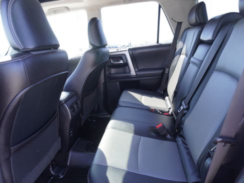 Used 2018 Toyota 4Runner SR5 Premium AWD/4WD image 13