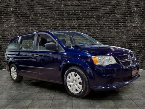 Used 2014 Dodge Grand Caravan SE FWD image 1