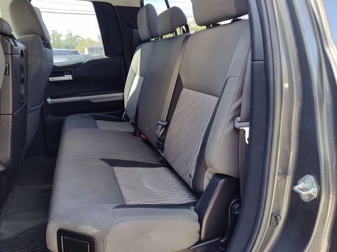 Used 2017 Toyota Tundra SR5 image 12