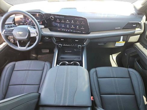 New 2026 Chevrolet Tahoe High Country AWD/4WD image 15