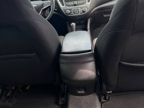 Used 2019 Chevrolet Malibu LS FWD image 13