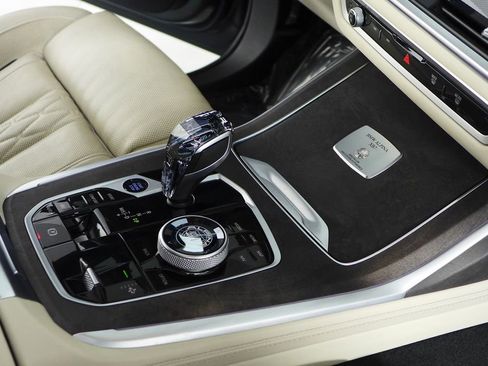 Used 2023 BMW ALPINA XB7 AWD/4WD image 15
