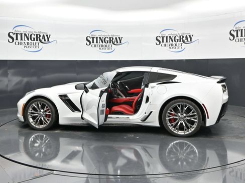 Used 2018 Chevrolet Corvette Z06 RWD image 37