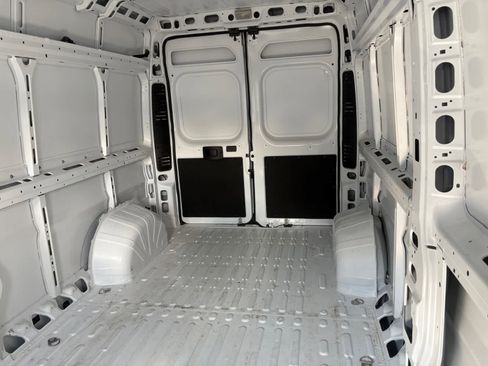 Used 2025 RAM ProMaster 2500 FWD image 17
