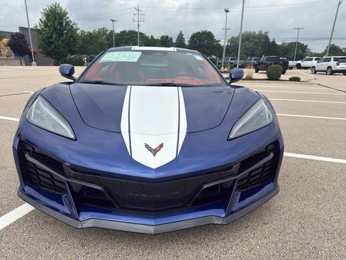 New 2027 Chevrolet Corvette Grand Sport w/ Z52 Sport Performance Package RWD image 14