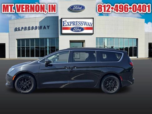 Used 2020 Chrysler Voyager Lxi FWD image 9