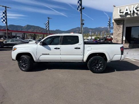 Used 2021 Toyota Tacoma Limited w/ Nightshade Package AWD/4WD image 3