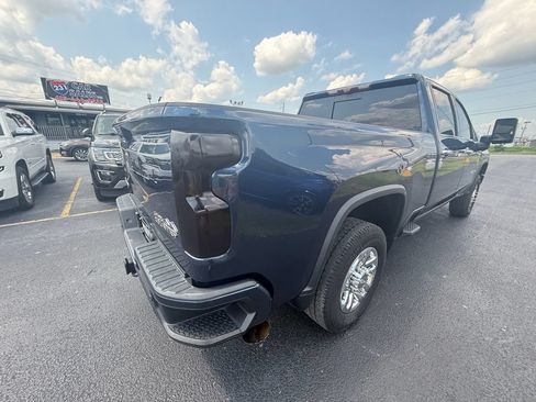 Used 2020 Chevrolet Silverado 2500 High Country w/ Z71 Off-Road Package AWD/4WD image 3