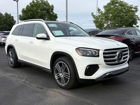 Certified 2024 Mercedes-Benz GLS 450 4MATIC image 9