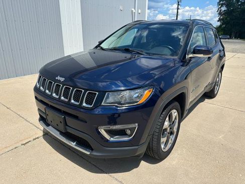 Used 2018 Jeep Compass Limited image 3