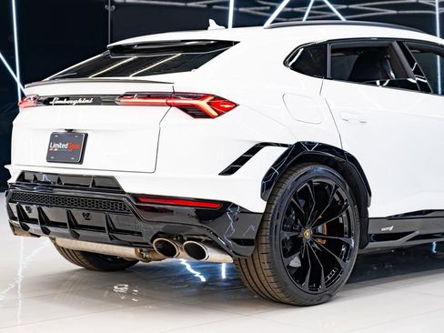 Used 2023 Lamborghini Urus S AWD/4WD image 11