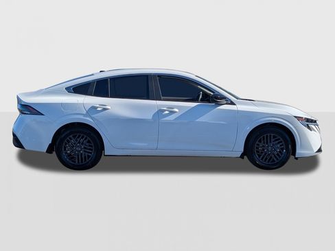 New 2026 Nissan Sentra SV image 7