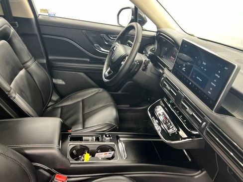 Used 2023 Lincoln Corsair AWD w/ Equipment Group 101A image 25