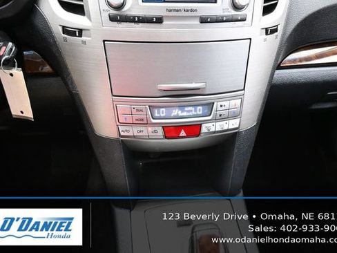 Used 2013 Subaru Legacy 2.5i Limited AWD/4WD image 32