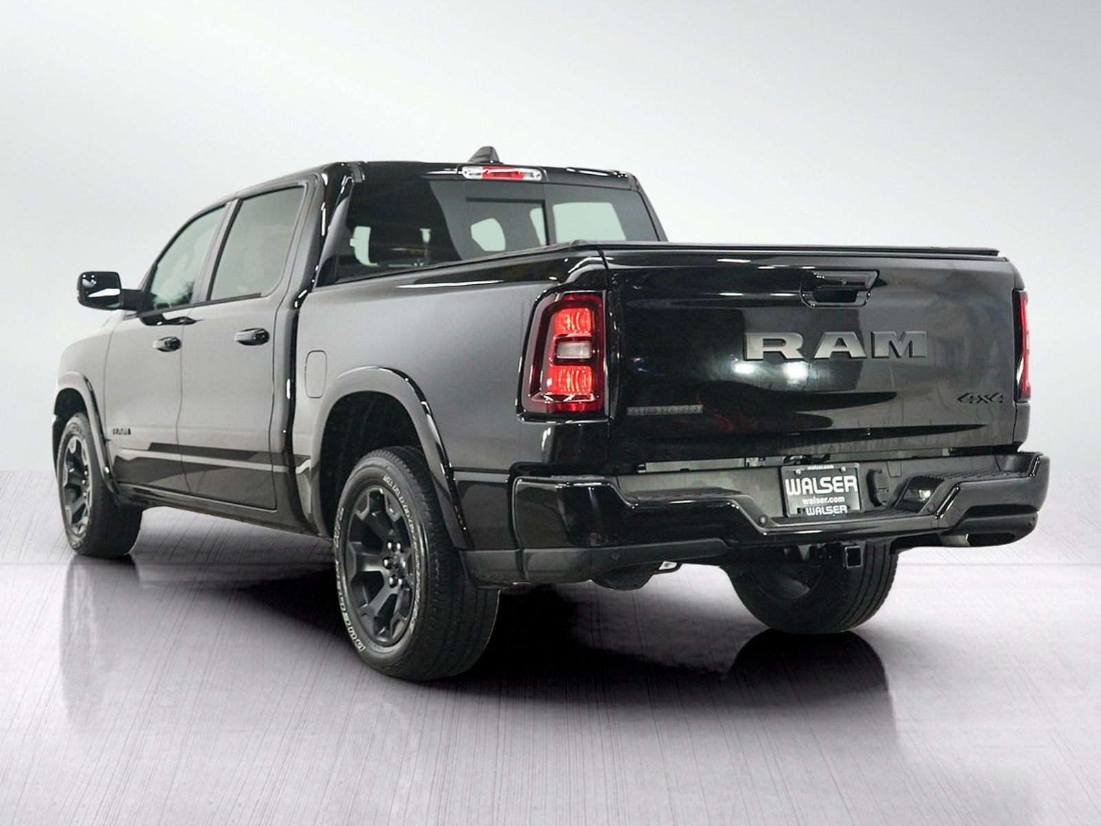 Used 2025 RAM 1500 Big Horn AWD/4WD image 4