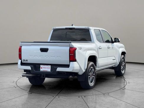 Certified 2024 Toyota Tacoma TRD Sport w/ TRD Sport Premium Package AWD/4WD image 6