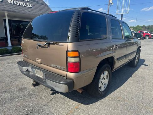Used 2004 Chevrolet Tahoe LT w/ LT Preferred Equipment Group AWD/4WD image 5
