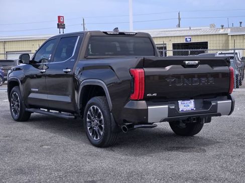 Used 2025 Toyota Tundra Limited w/ Power Package AWD/4WD image 5
