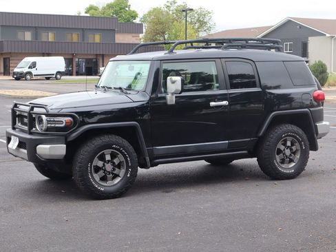 Used 2007 Toyota FJ Cruiser 4WD image 10
