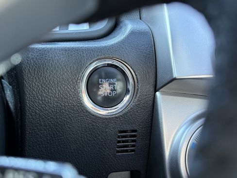 Used 2020 Toyota 4Runner Limited image 6