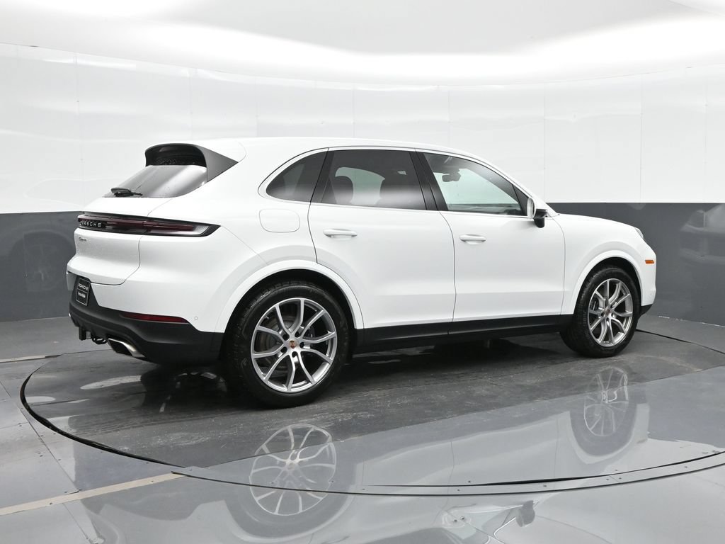 Certified 2026 Porsche Cayenne AWD/4WD image 7