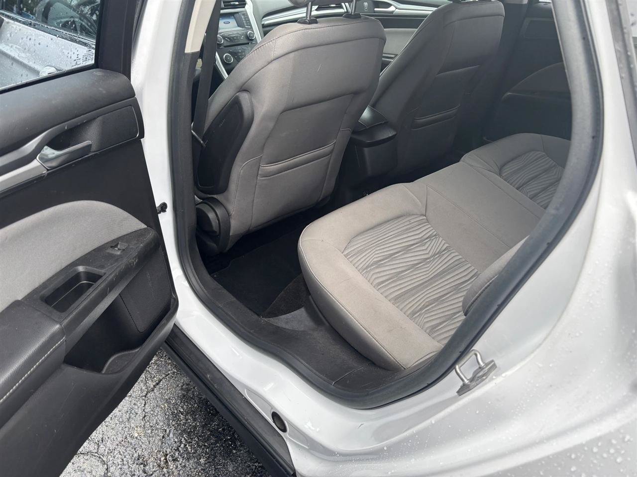 Used 2016 Ford Fusion S FWD image 11