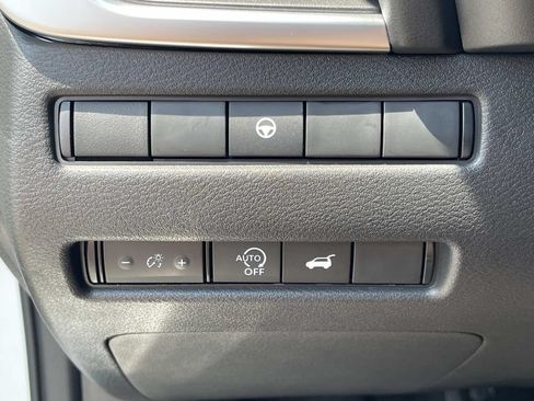 New 2026 Nissan Rogue SV AWD/4WD image 31