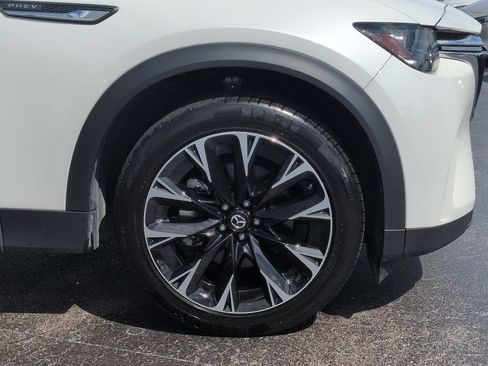 Used 2024 MAZDA CX-90 Plug-In Hybrid w/ Premium Pkg AWD/4WD image 11