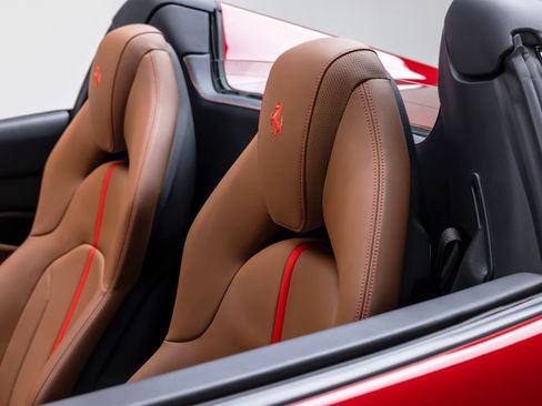 Certified 2023 Ferrari F8 Tributo RWD image 46