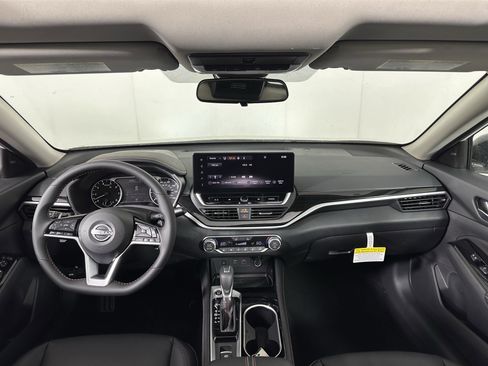 New 2025 Nissan Altima 2.5 SR w/ SR Premium Package image 20