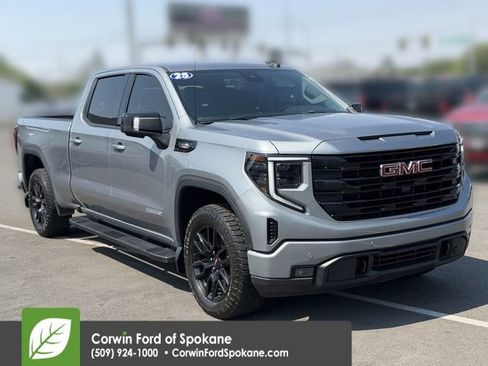 Used 2025 GMC Sierra 1500 Elevation w/ Elevation Premium Package AWD/4WD image 1