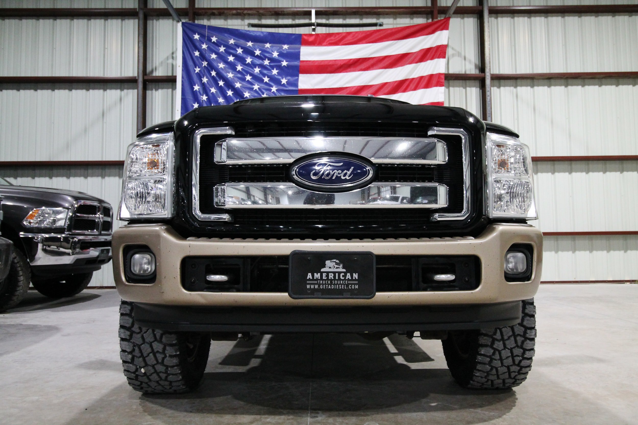 Used 2012 Ford F250 King Ranch w/ King Ranch w/Chrome Pkg AWD/4WD image 2