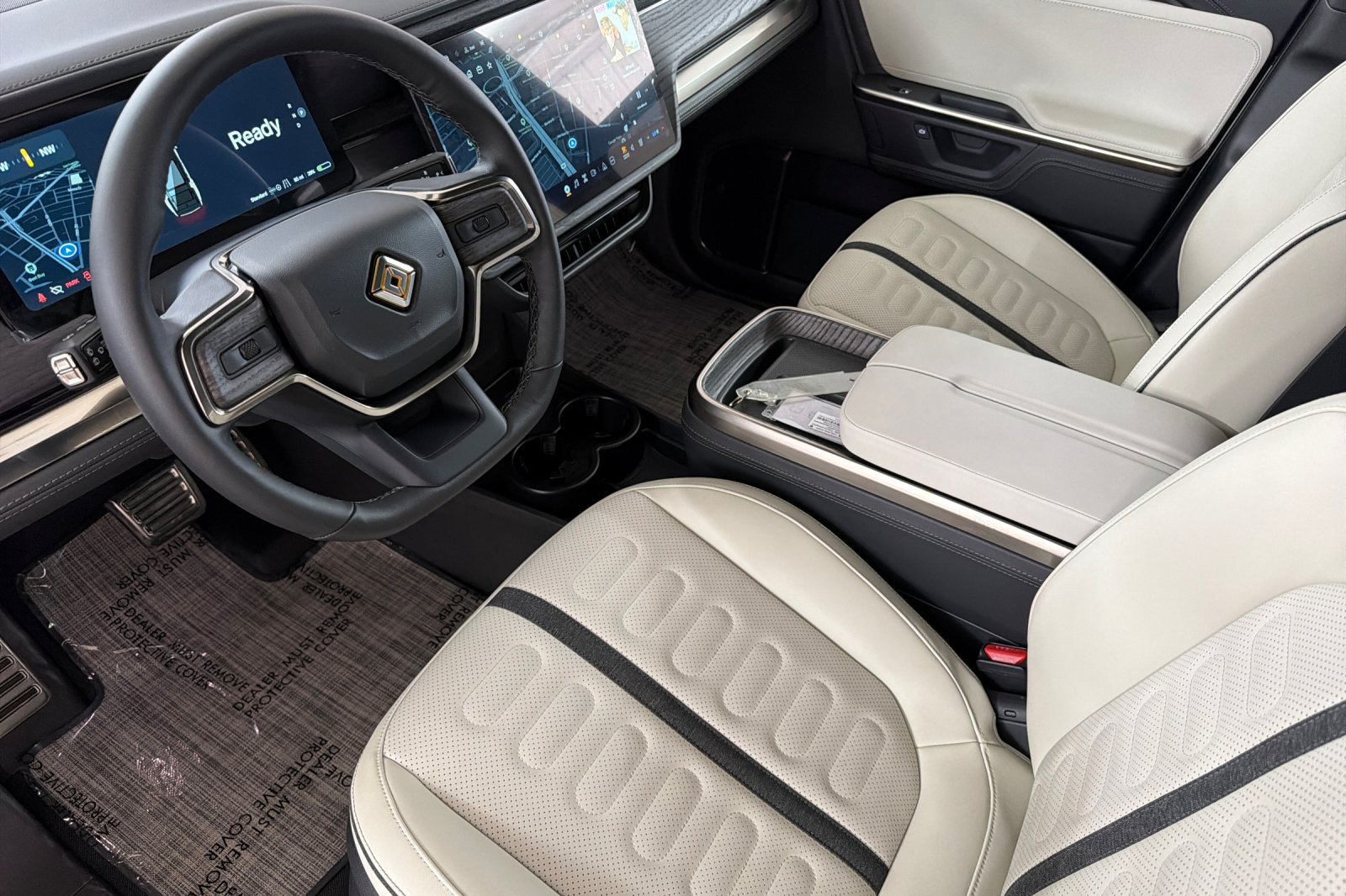 Used 2025 Rivian R1S Adventure Tri AWD/4WD image 11