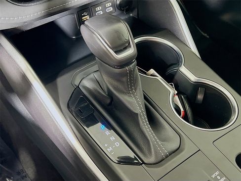 Certified 2023 Toyota Highlander LE image 16