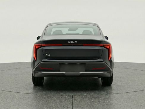 Used 2025 Kia K4 FWD image 6