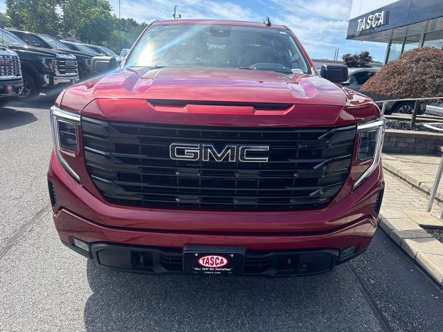 Used 2023 GMC Sierra 1500 Elevation AWD/4WD image 2