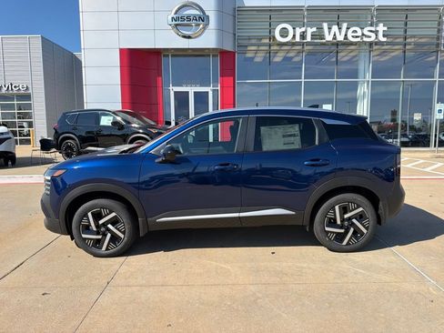 New 2026 Nissan Kicks SV w/ SV Premium Package FWD image 2