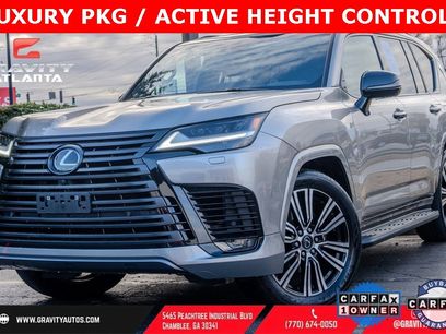 Used 2023 Lexus LX 600 4WD w/ Luxury Package
