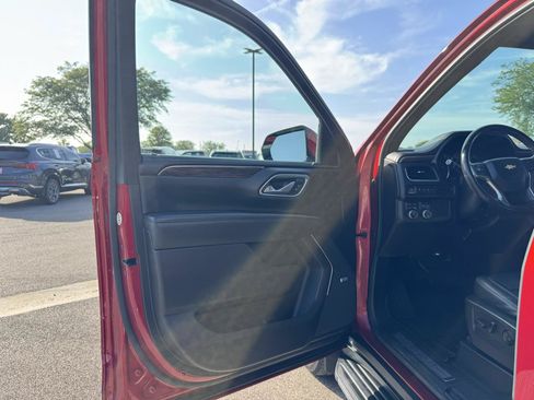 Used 2021 Chevrolet Tahoe LT AWD/4WD image 13